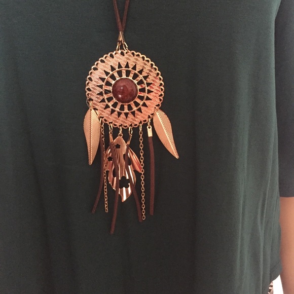 ⭐️5 STAR RATED REYNA necklace top - Picture 5 of 8